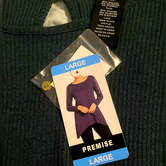 NWT Premise Tunic with Lace Detail on Sleeves Size Large - Picture 6 of 9